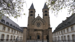 (2015-05) Petite Suisse Luxembourgeoise - 01 - Echternach